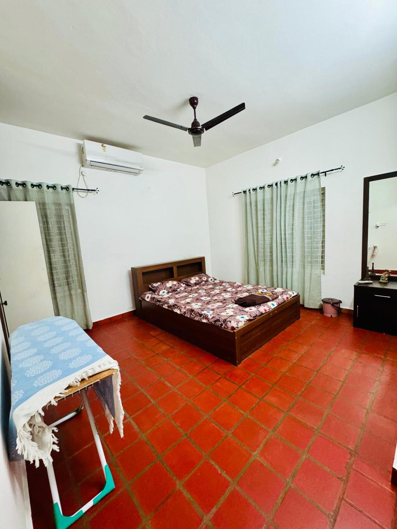 Villa Harmony Nest, Akkulam Thiruvananthapuram Esterno foto